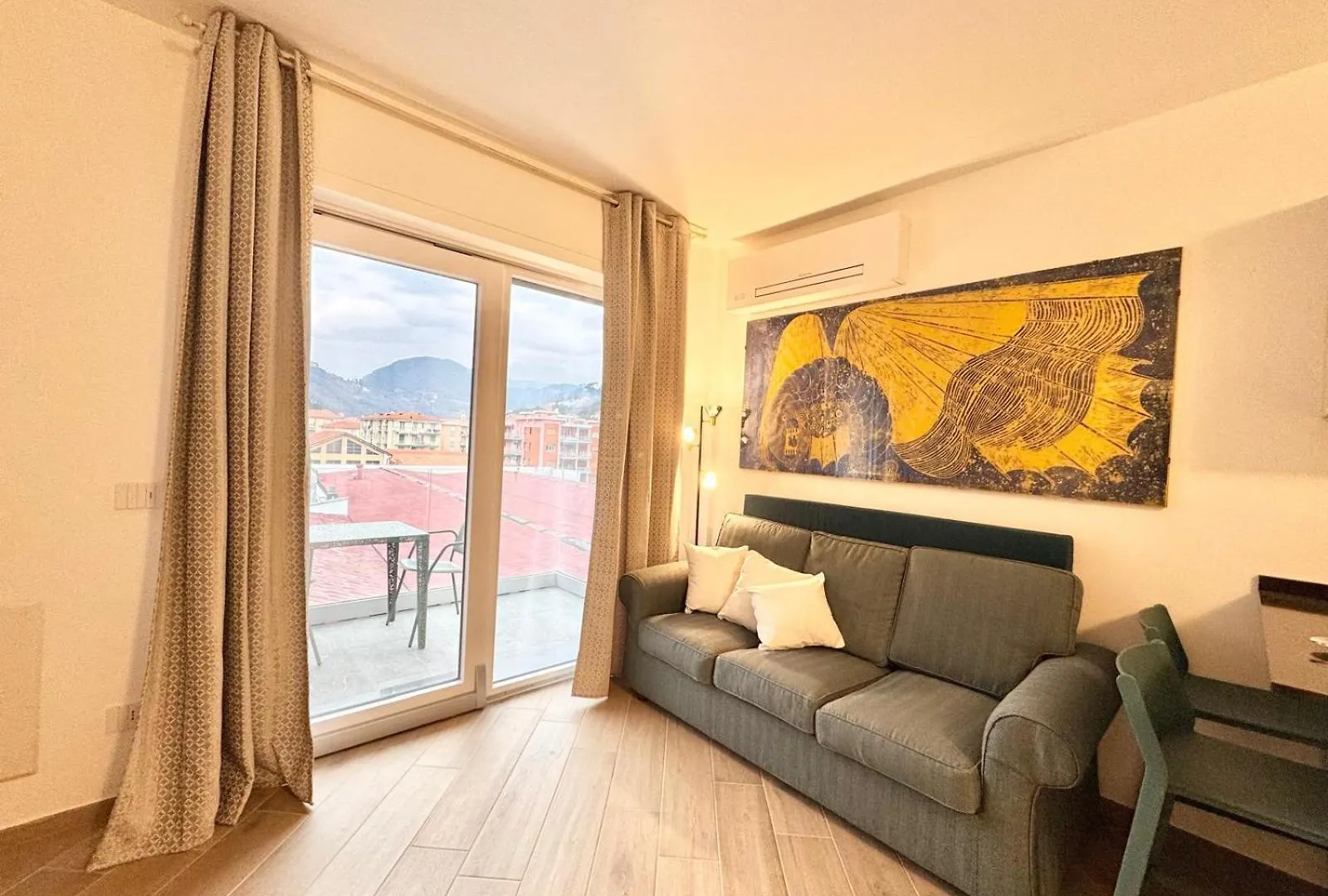 Apartment Prestige Finale Ligure 0*,